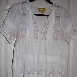 Anthropologie (MAEVE) White Blouse w/ Lace